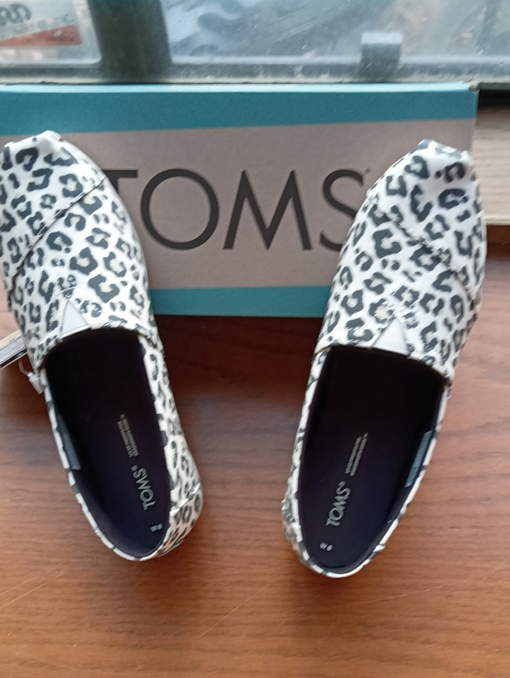 Toms Leopard Print Slip-On Flats in Beige and Dark Gray, New, Women's Size 8